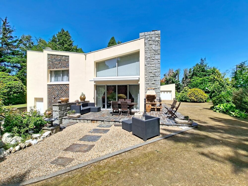Vente Maison Propriété d'exception à Lannion – Maison d'architecte au cœur d'un parc d'un hectare avec étang Lannion