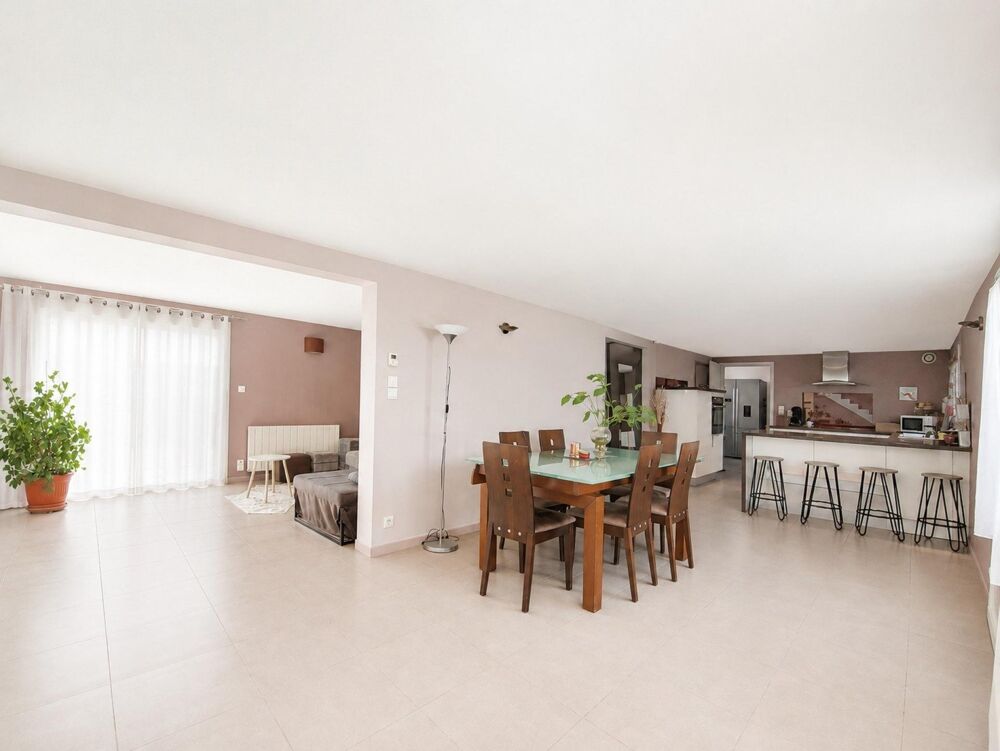 Vente Maison Eysines - Maison familiale 3 chambres, bureau, local commercial indépendant et jardin Eysines