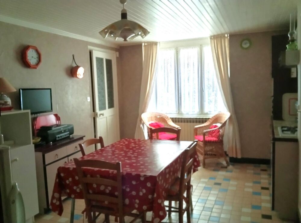 Vente Maison Maison de ville avec garage et jardin à quelques pas du centre ville Vernoux-en-vivarais