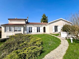  Maison  vendre 7 pices 205 m