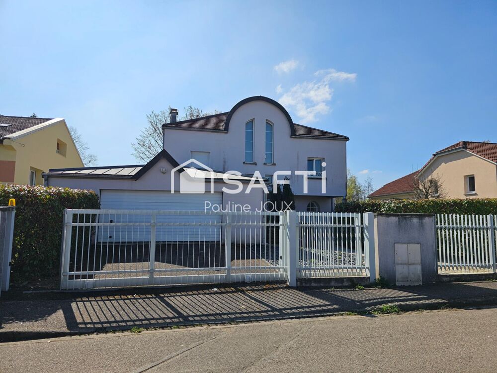 Vente Maison Maison individuelle 375m2 avec garage et terrain arboré Mirecourt
