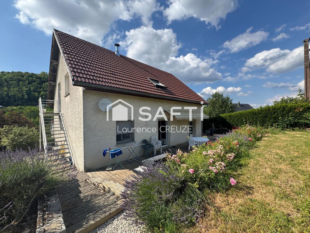 Maison 8 pièces 188 m² · à Arguel · 188 m² · 383 000 €
