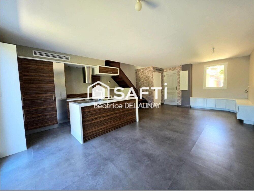 PAVILLON 67M², 3 CHAMBRES, GARAGE ET PARKING