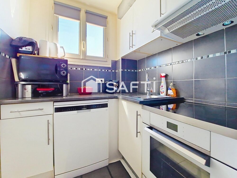 Vente Appartement Dernier étage- Luminosité- Balcon- A proximité des commodités Rosny-sous-bois