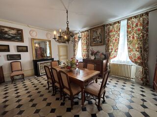  Maison à vendre 15 + pièces 535 m²