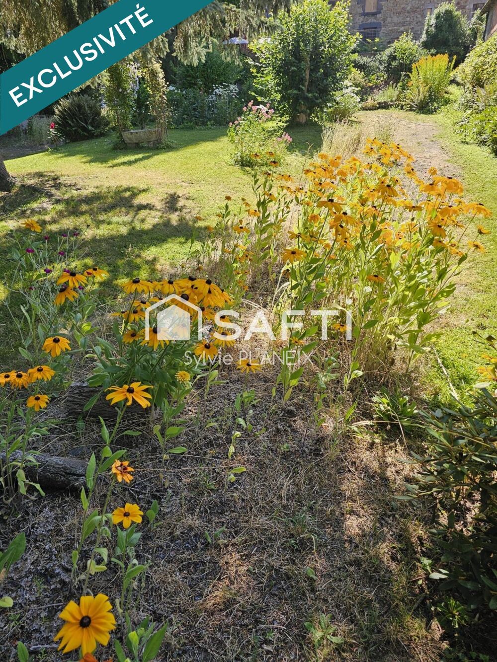 Vente Maison Maison familiale de caractère, 149 m2 habitables sur 1275 m2 de terrain. Giat