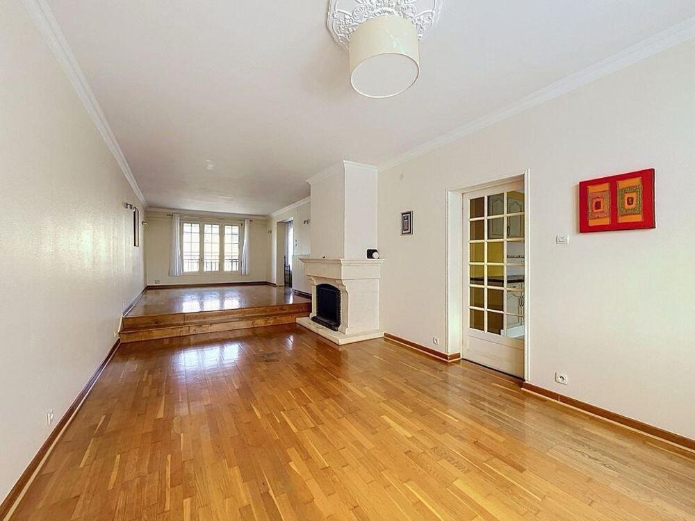 Maison F7 avec beau terrain