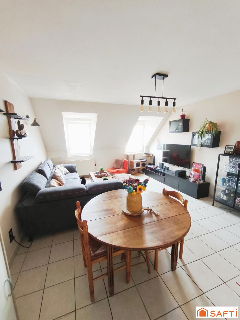 Appartement 80 m² - Garage - Proche plages.