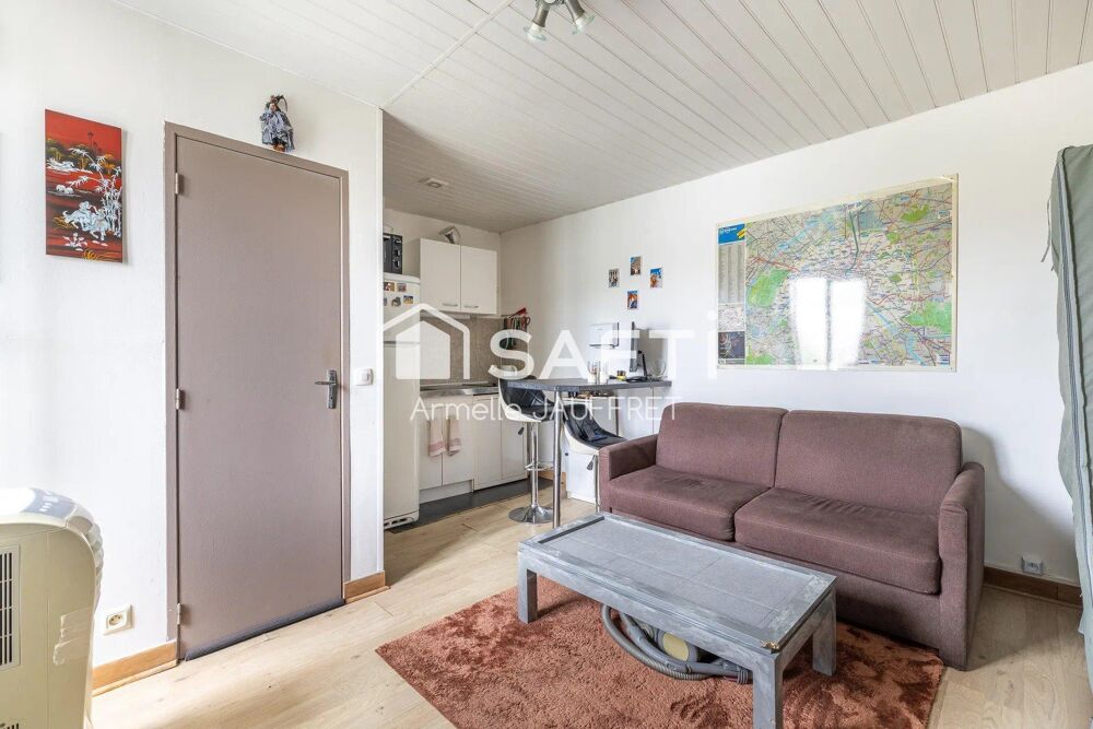 Vendu loué, studio idéalement situé.