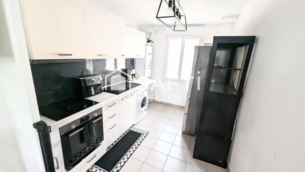 À Ballainvilliers, maison de 87 m² (T4) sur une parcelle de 101 m² avec box.