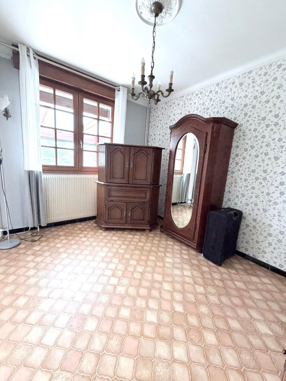 Vente Maison Jolie mitoyenne avec sous sol et jardin Arques