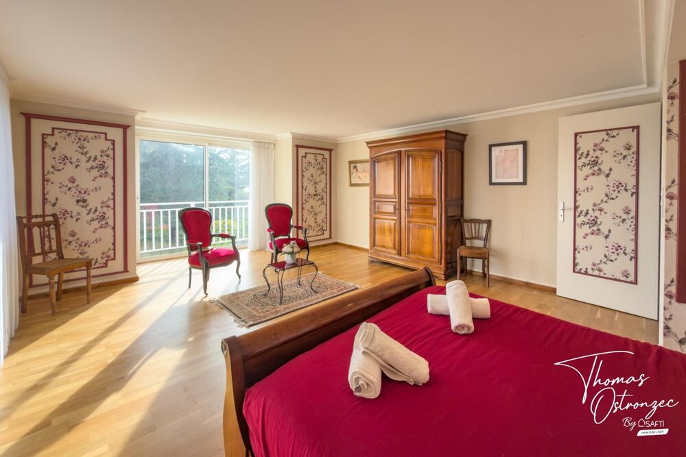 Demeure de charme 600m², 8 chambres sur 3 hectares