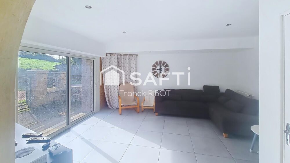 Vente Maison Maison de 155m2 sur un terrain de 3195m2 La roche-en-brenil