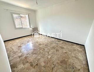  Appartement à louer 4 pièces 96 m²