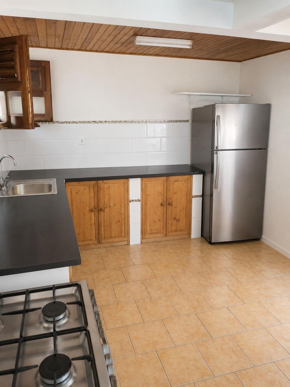 Vente Maison Découvrez cette grande propriété à Trinité offrant calme, rentabilité locative et fort potentiel d'aménagement La trinite