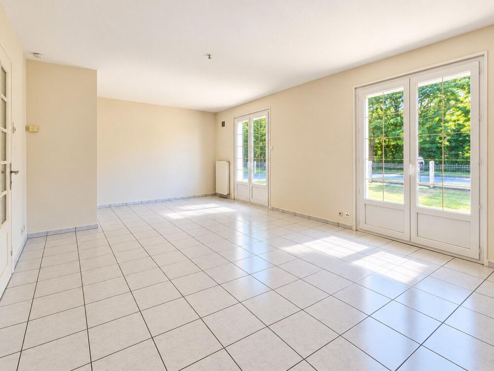 Maison familiale avec terrain de 1 100 m²