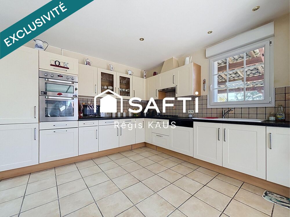 Vente Maison maison plain-pied 151m2 (3 chambres, bureau, piscine) Les pineaux