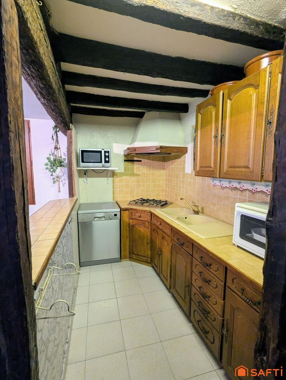 Ensemble immobilier au fort potentiel au coeur de Marguerittes