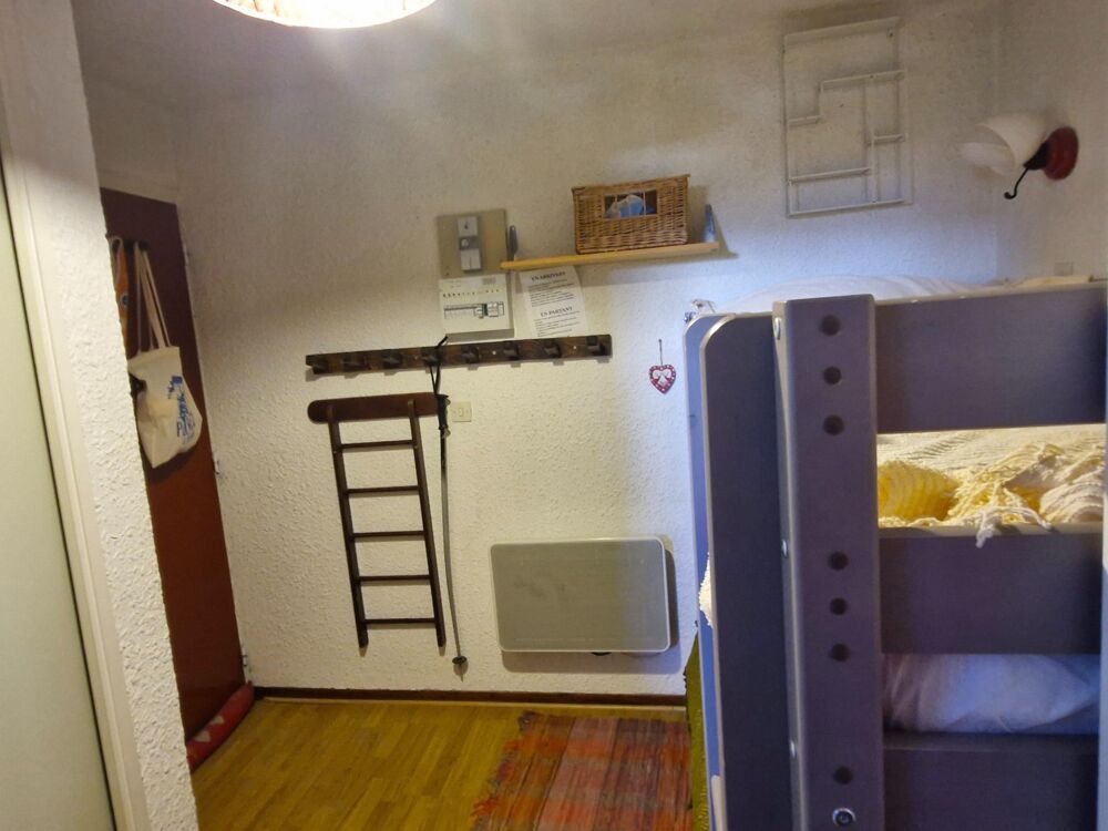 Appartement situé à Praloup 1600 proche pistes de ski et commerce