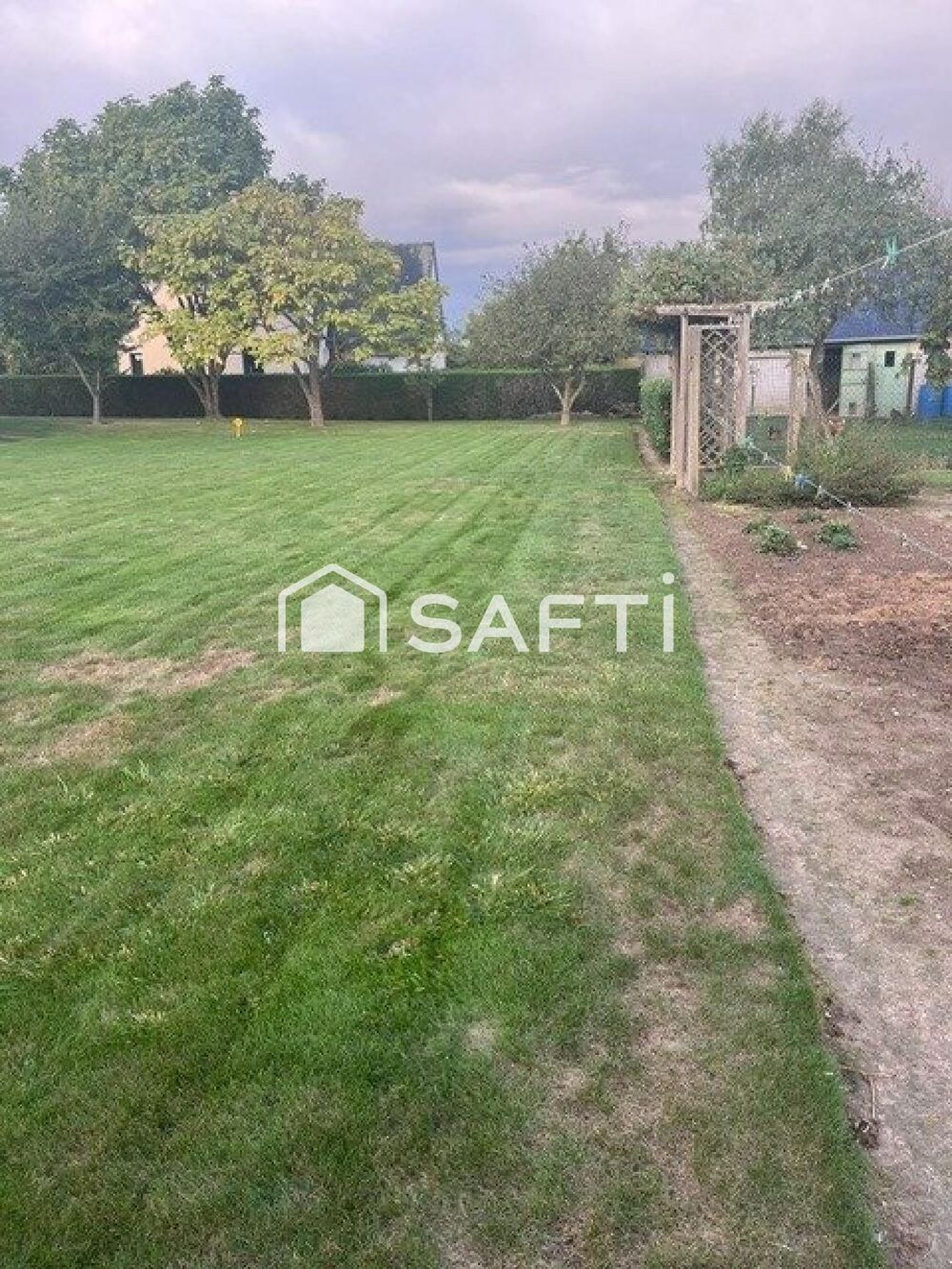 Vente Terrain Saint-Méloir-des-Ondes - beau terrain de 525 m² Saint-meloir-des-ondes