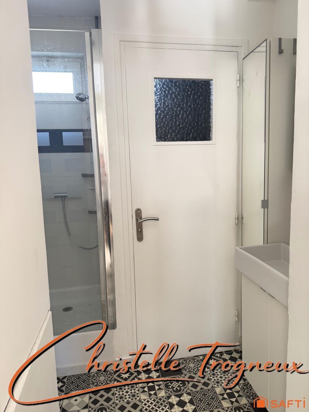 Appartement centre ville dans rue calme