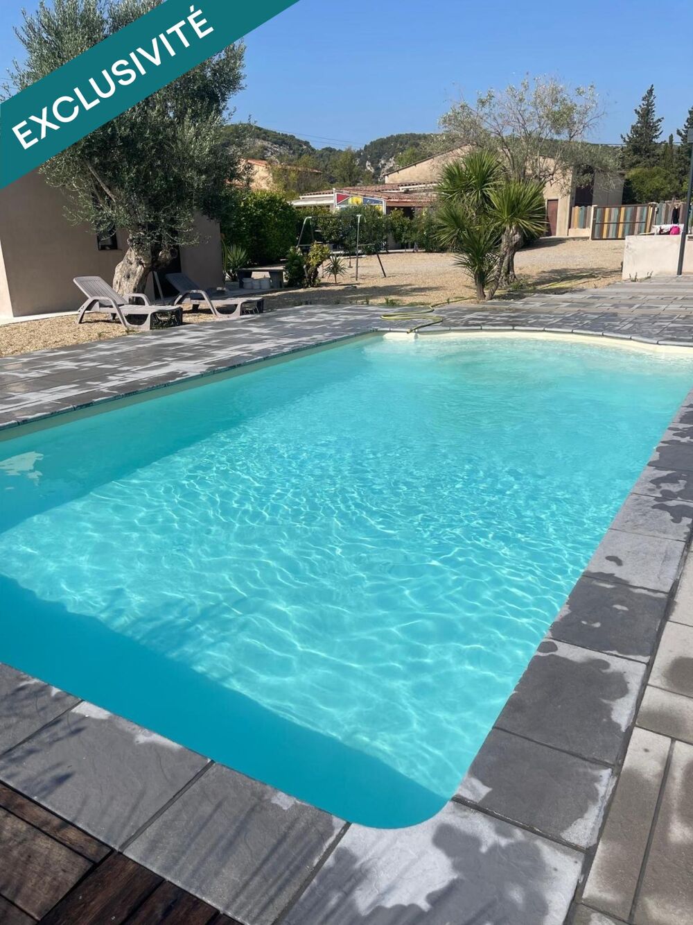 DOMAINE SUR 4.000 m² / DEUX HABITATIONS DE PLAIN-PIED / PISCINE