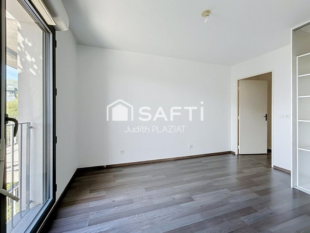 Vente Appartement BASSIN A FLOTS - APPARTEMENT 3 CHAMBRES - TERRASSES - PARKING Bordeaux