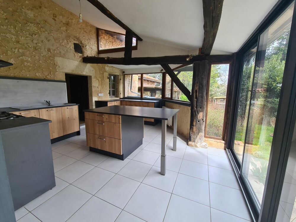 Vente Maison Corps de ferme entièrement rénové de 176 m² Beauronne