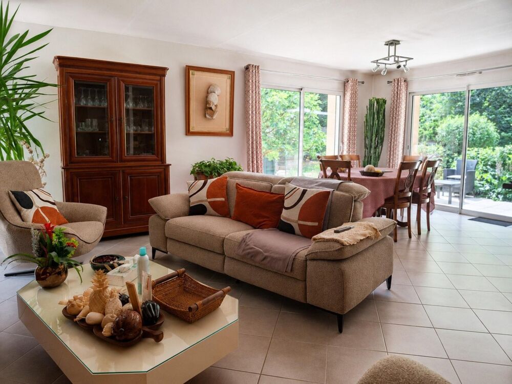 Vente Maison Maison de plain pied ,clé en main avec joli jardin arboré Pluvigner