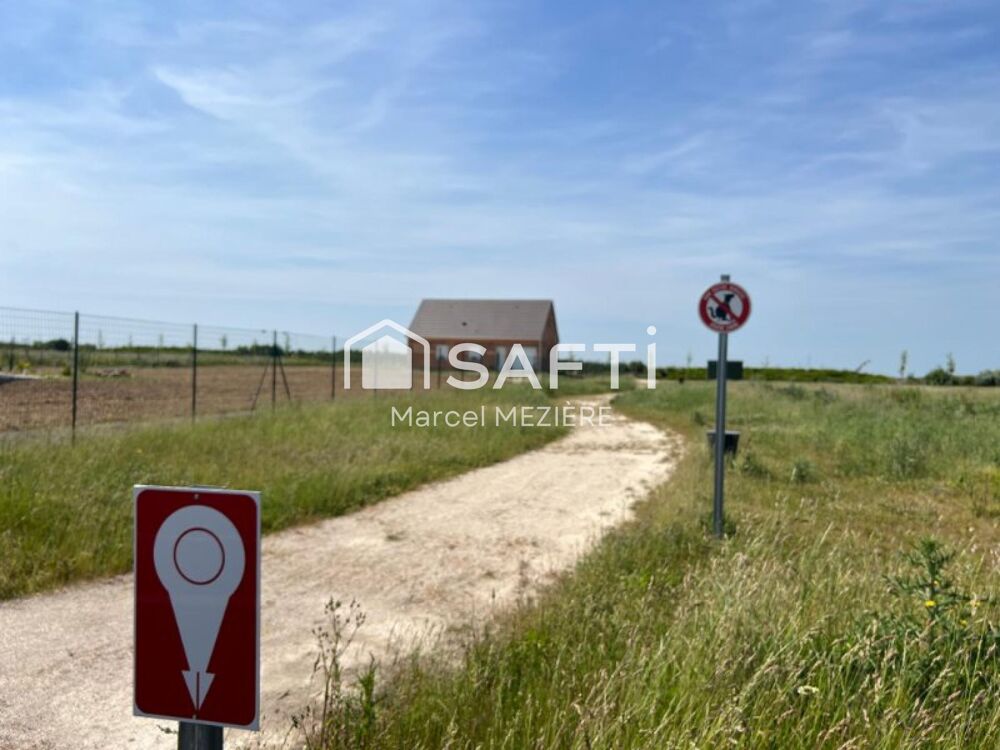 Vente Terrain Beau terrain plat.Possibilité d'acquérir une parcelle de 1000 m2 Cheroy