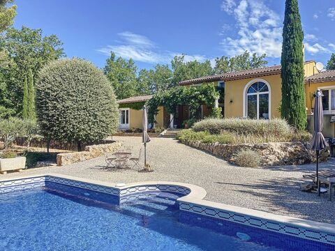   Villa d'architecte 6 chambres piscine Maison - 8 pi�ce(s) - 253 m�