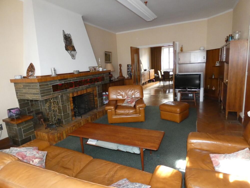 Vente Maison Maison de 187m², 4 chambres 3 salles de bain, avec cour de 20m² Esperaza