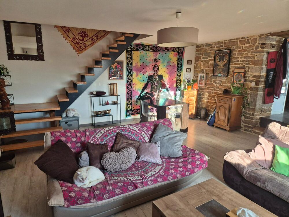MAISON EN PIERRES RENOVEE