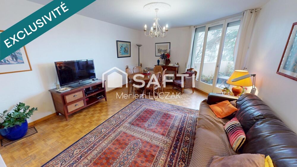 Vente Appartement RARE À POISSY – 96 m² lumineux, 3 chambres, terrasse, parking, cave, à deux pas de la gare. Poissy