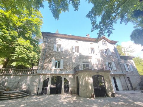 Vente Maison Maison bourgeoise renove avec de belles prestations sur la commune de Vals les bains Asperjoc