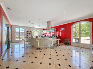  Maison à vendre 8 pièces 380 m²