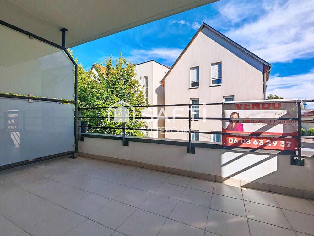 Appartement 3 pièces avec terrasse, garage et stationnement dans résidence de 2011