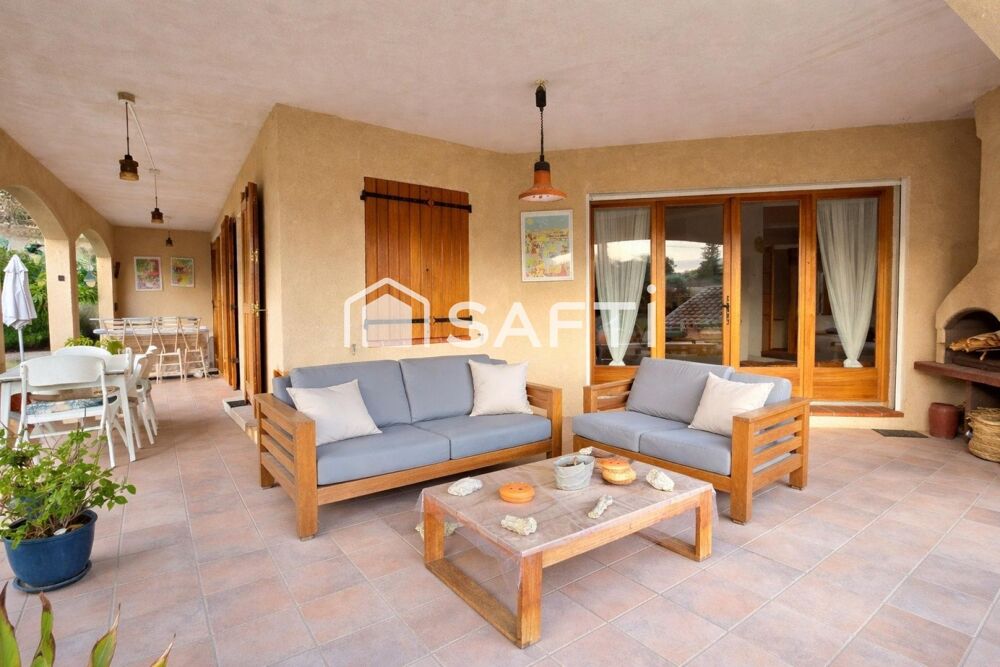 à vendre  Maison La Cadière-d'Azur (83740)