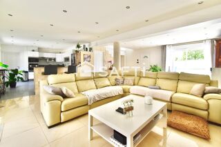  Maison � vendre 7 pi�ces 180 m�