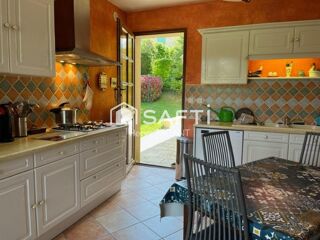  Maison � vendre 7 pi�ces 240 m�