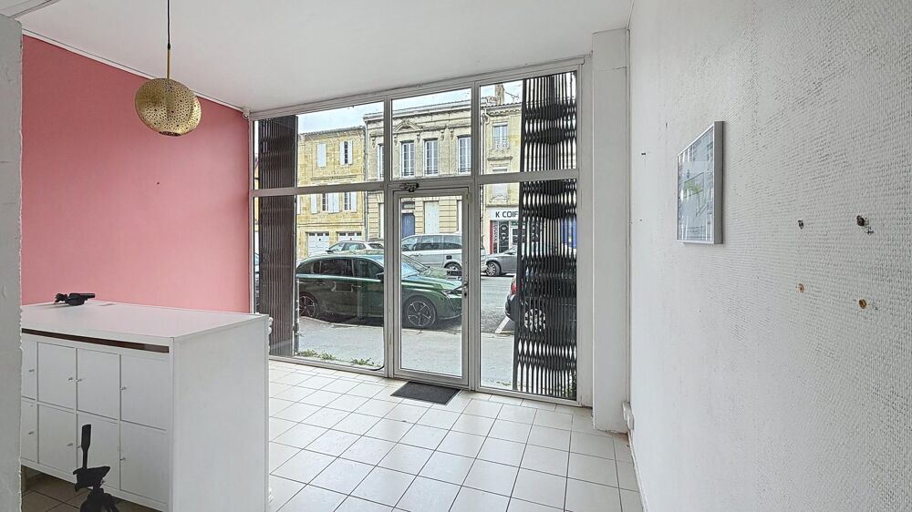   Local commercial 200 M2 + 3 Appartements 