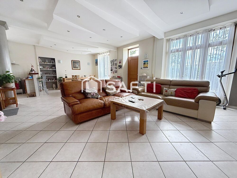Maison familiale de 221 m²