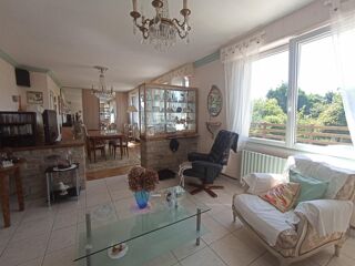  Maison � vendre 15 + pi�ces 211 m�