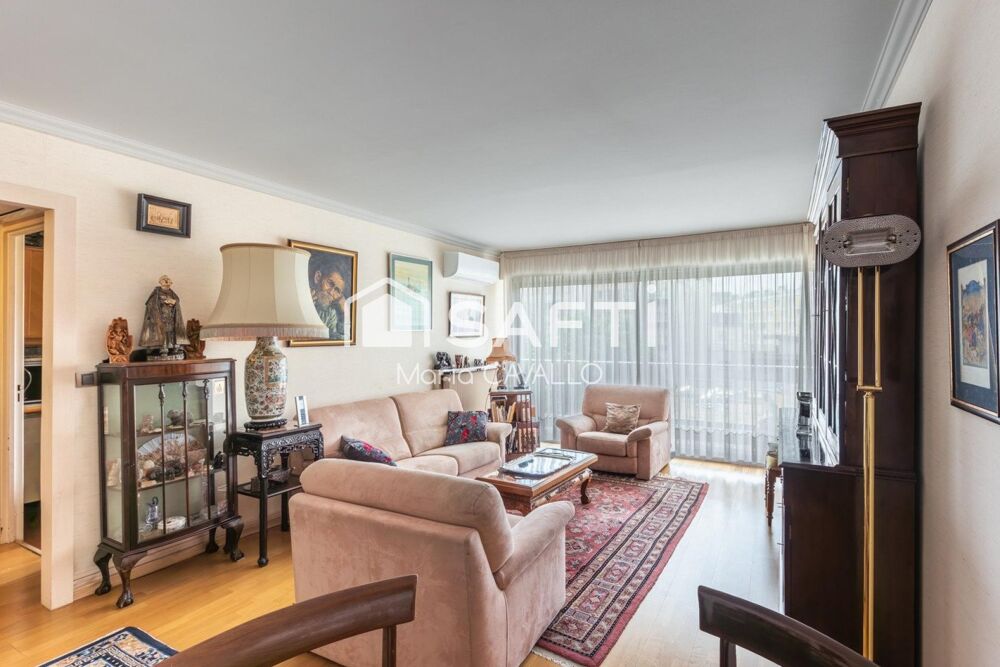 Vente Appartement 3 PIÈCES TRAVERSANT ÉTAGE ÉLEVÉ AVEC LOGGIA Paris 13