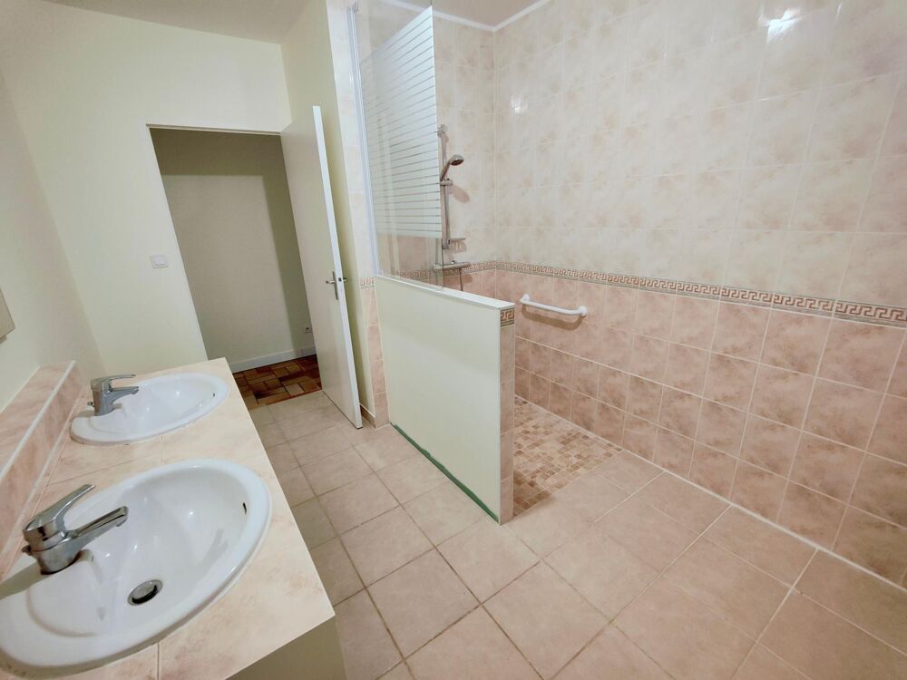 Vente Maison T5 plain pied au calme, garage dépendance Saint-magne