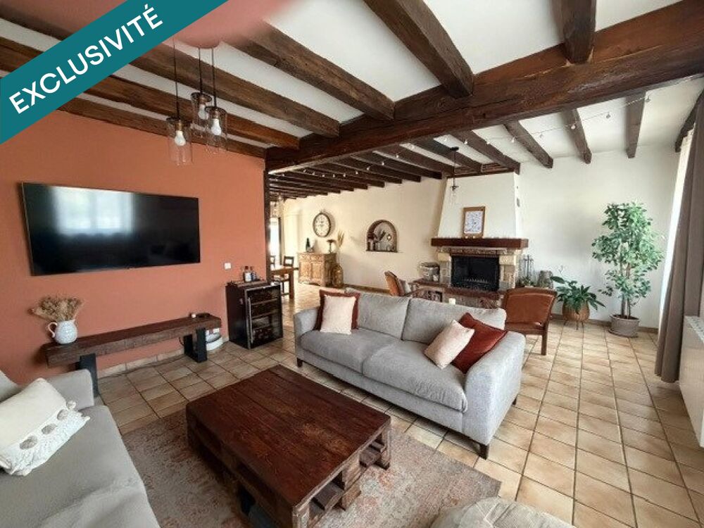 Vente Maison Centre bourg de Saint-Denis-de-L'hotel, appartement/maison atypique de 215 m2 carrez Saint-denis-de-l'hotel