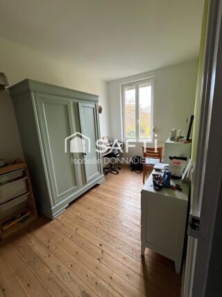  Maison � vendre 9 pi�ces 240 m�