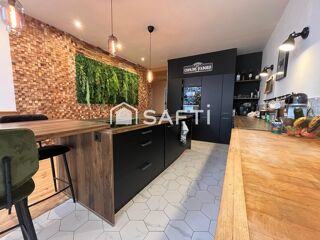  Maison  vendre 6 pices 302 m