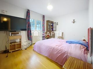  Maison à vendre 11 pièces 242 m²