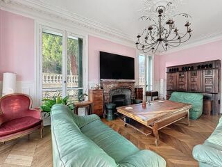  Maison à vendre 13 pièces 278 m²